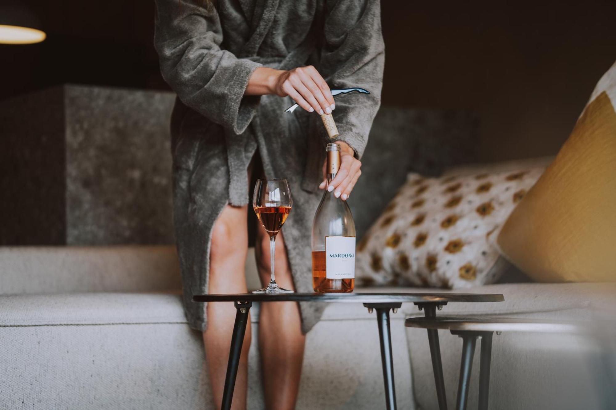 Mons Suites Wine Passion タンハイム エクステリア 写真